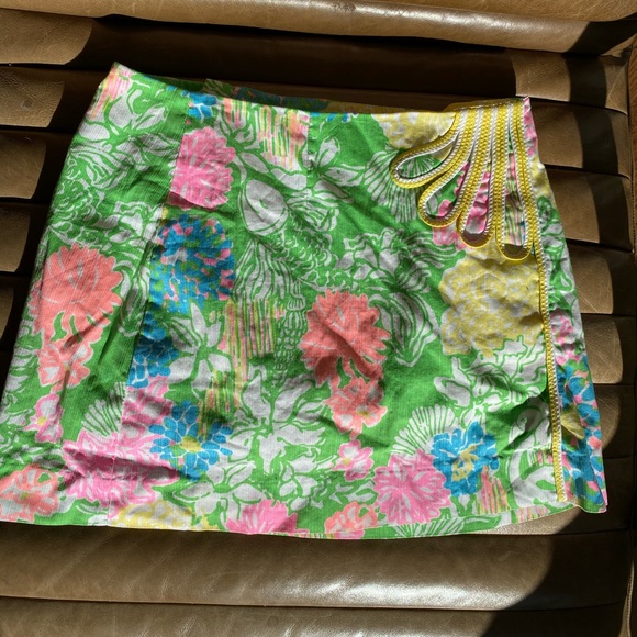 Lily Pulitzer mini skirt - Picture 3 of 3